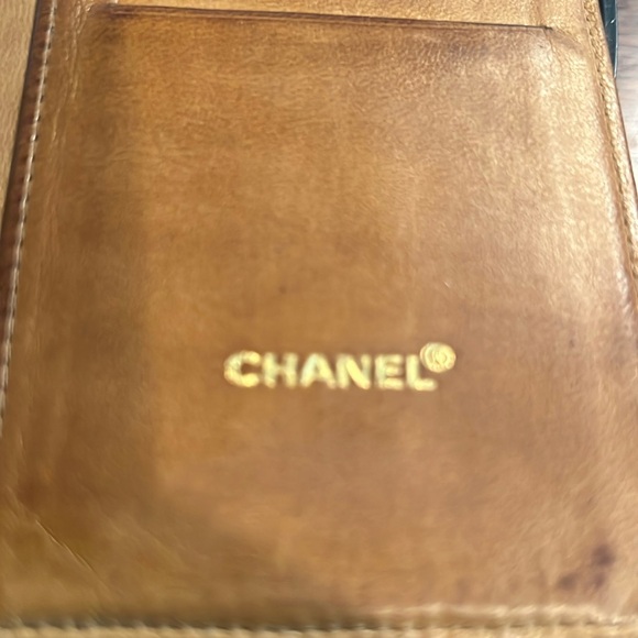CHANEL Coco Chocolate Bar Caramel Lambskin Long Bi-Fold Wallet - Picture 9 of 14